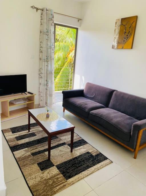 Beach Apartment Flic en Flac Exterior photo